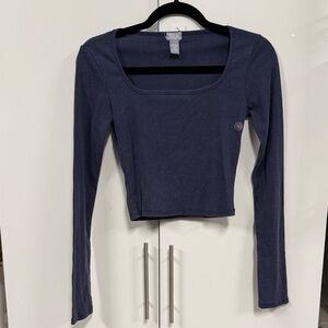 Tilly's Navy Long Sleeve Crop Top